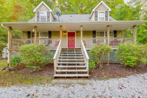 7 Mi to Franklin Peaceful Home with Deck and Yard!